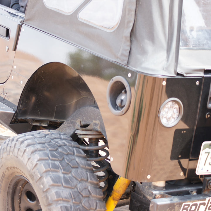 TJ Crawler Full Corner